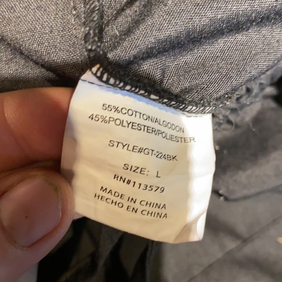 Size large scrubs - Picture 2 of 7